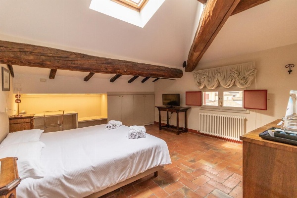 Casa Isolani - Santo Stefano image 2